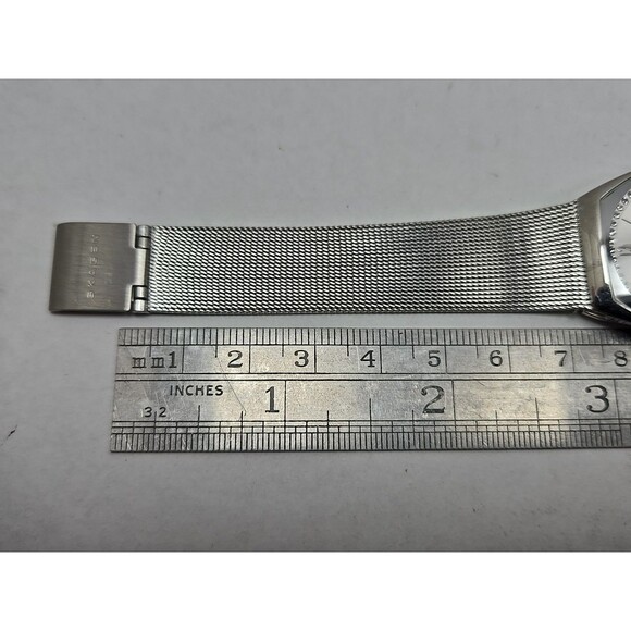 Skagen Asta SKW2049 Womens Watch Quartz Silver Crystals Mesh Band New Battery - Picture 9 of 10